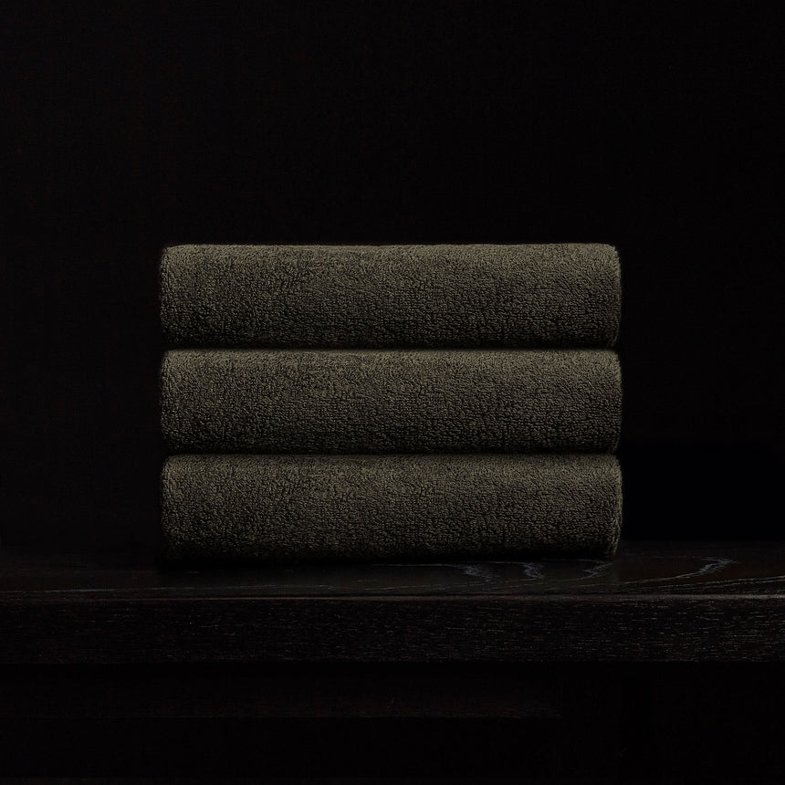 Hand Towel In Dark Palm | James Perse Los Angeles