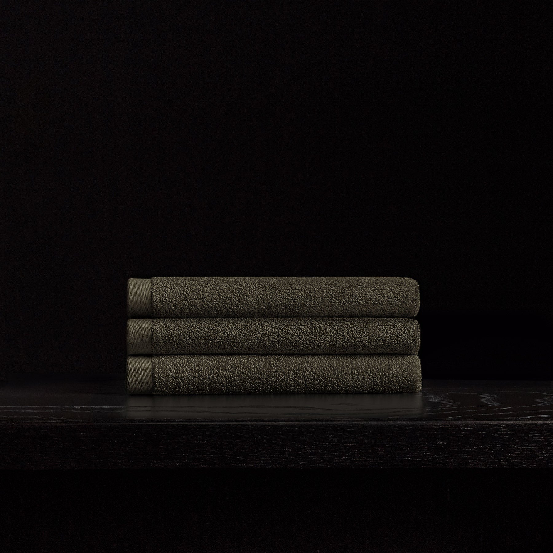 Wash Towel In Dark Palm | James Perse Los Angeles
