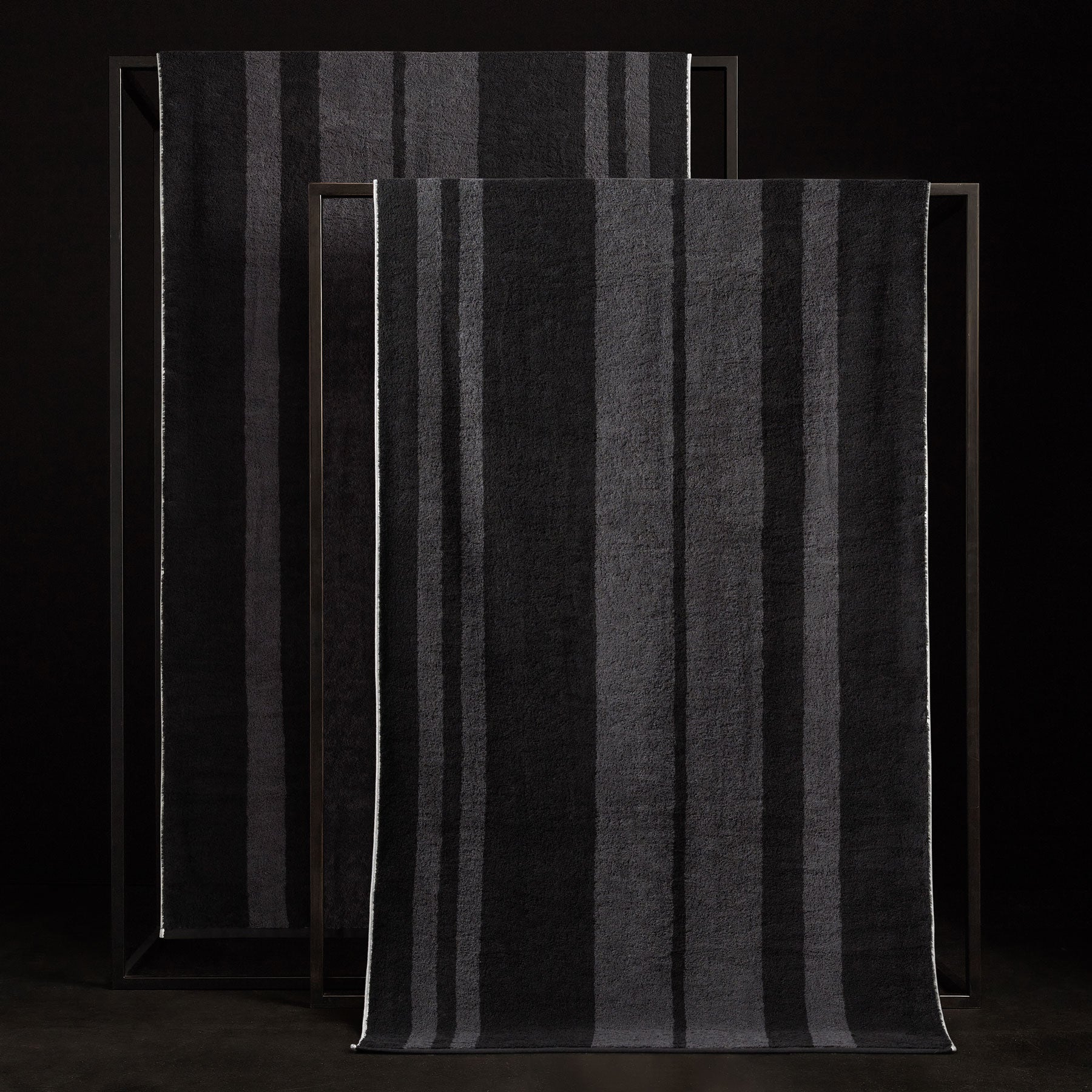 Wide Stripe Beach Towel - Black/Abyss | James Perse Los Angeles