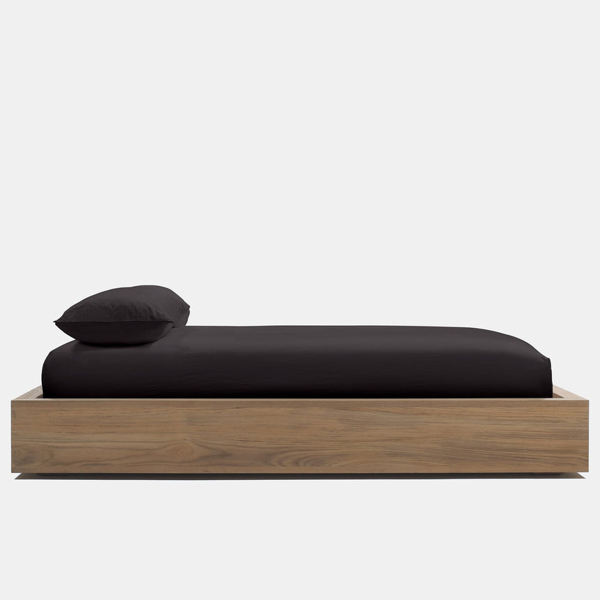Percale Fitted Sheet In Raccoon Grey | James Perse Los Angeles