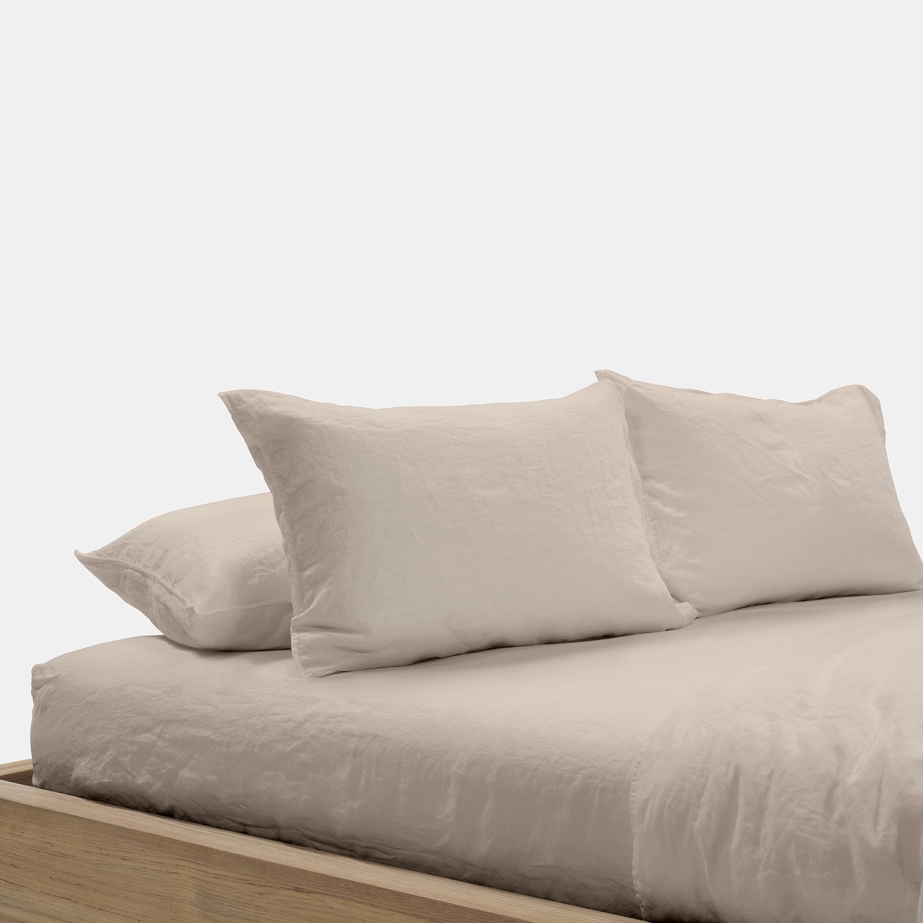 2 Set Of Linen Pillow Sham In Oyster | James Perse Los Angeles