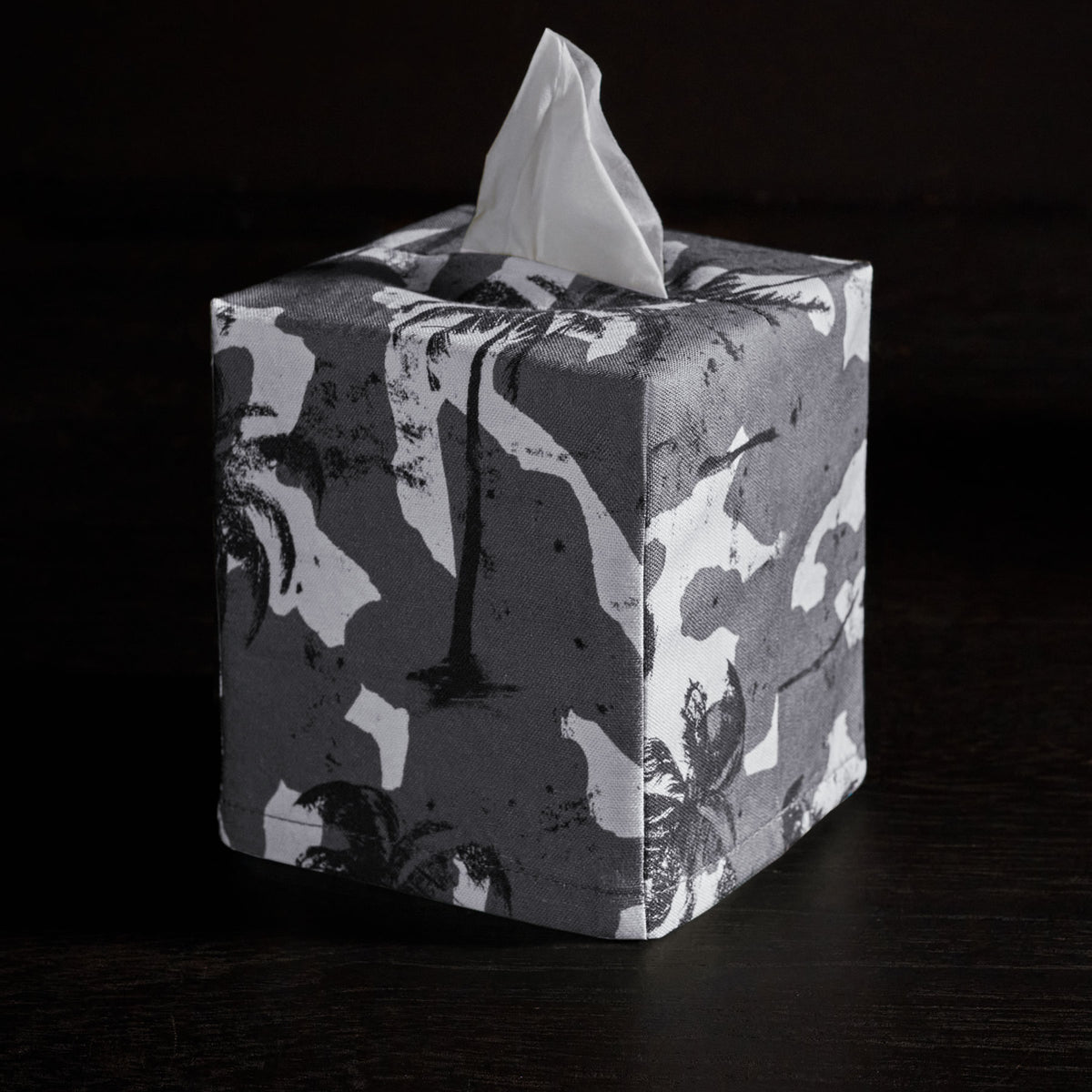 Palm Camo Tissue Box Cover - North | James Perse Los Angeles