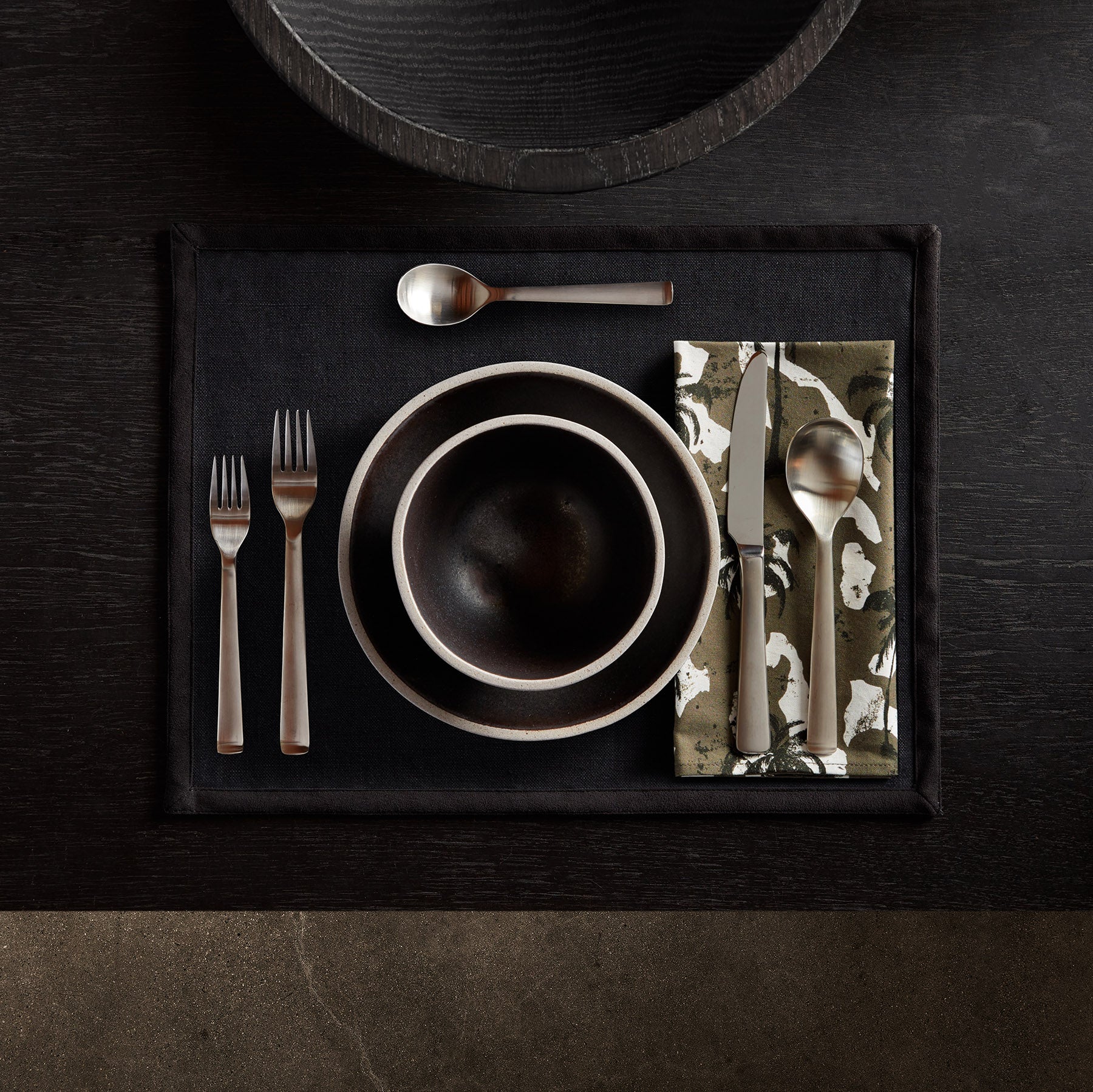 Camo Palm Print Table Napkin - Jungle | James Perse Los Angeles