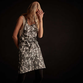 Camo Palm Print Chef's Apron - North | James Perse Los Angeles