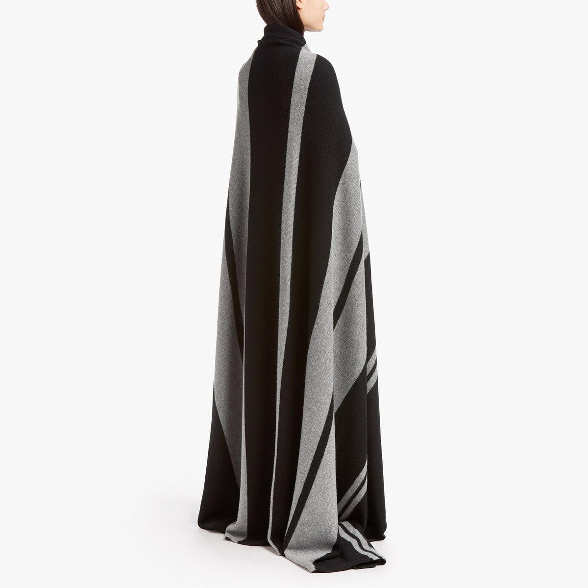 Cashmere Stripe Knit Blanket In Black/Heather Grey | James Perse Los Angeles