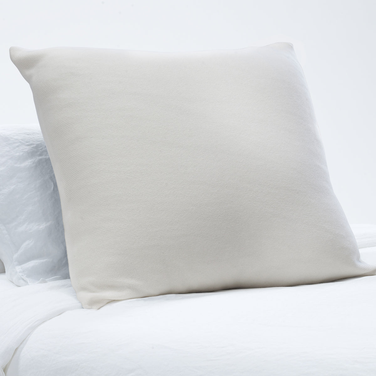 Cashmere Home Gift Set In White | James Perse Los Angeles