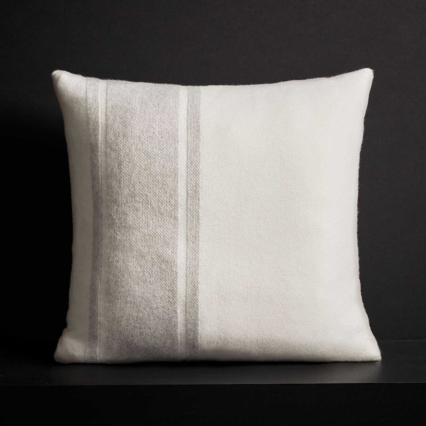 Baja Stripe Sham in Ivory/Flannel | James Perse Los Angeles