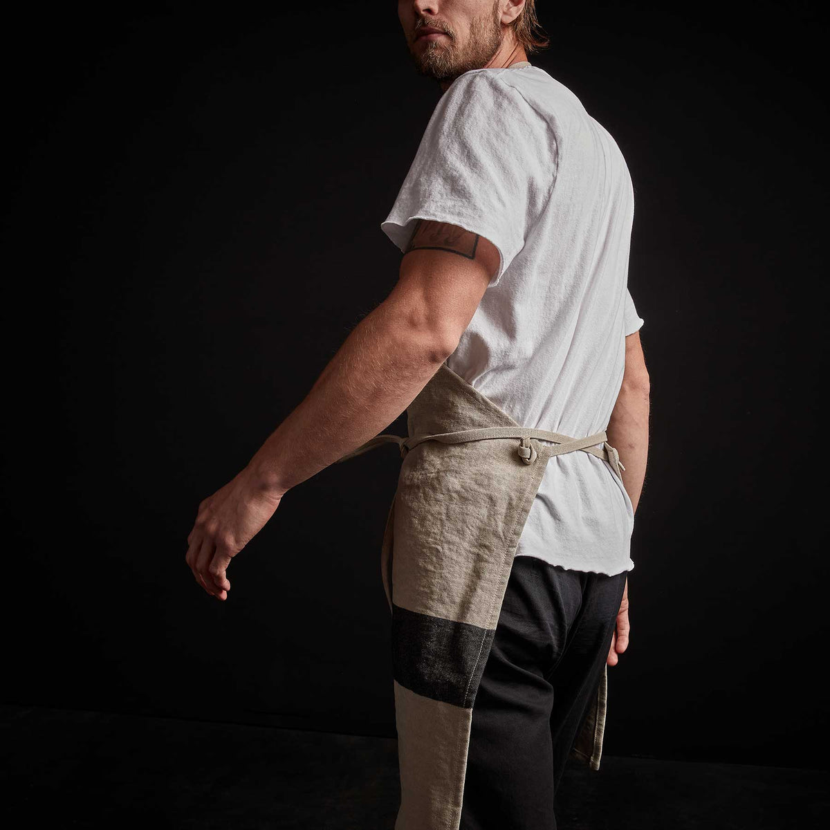 Single Stripe Chef's Apron in Natural/Black | James Perse Los Angeles