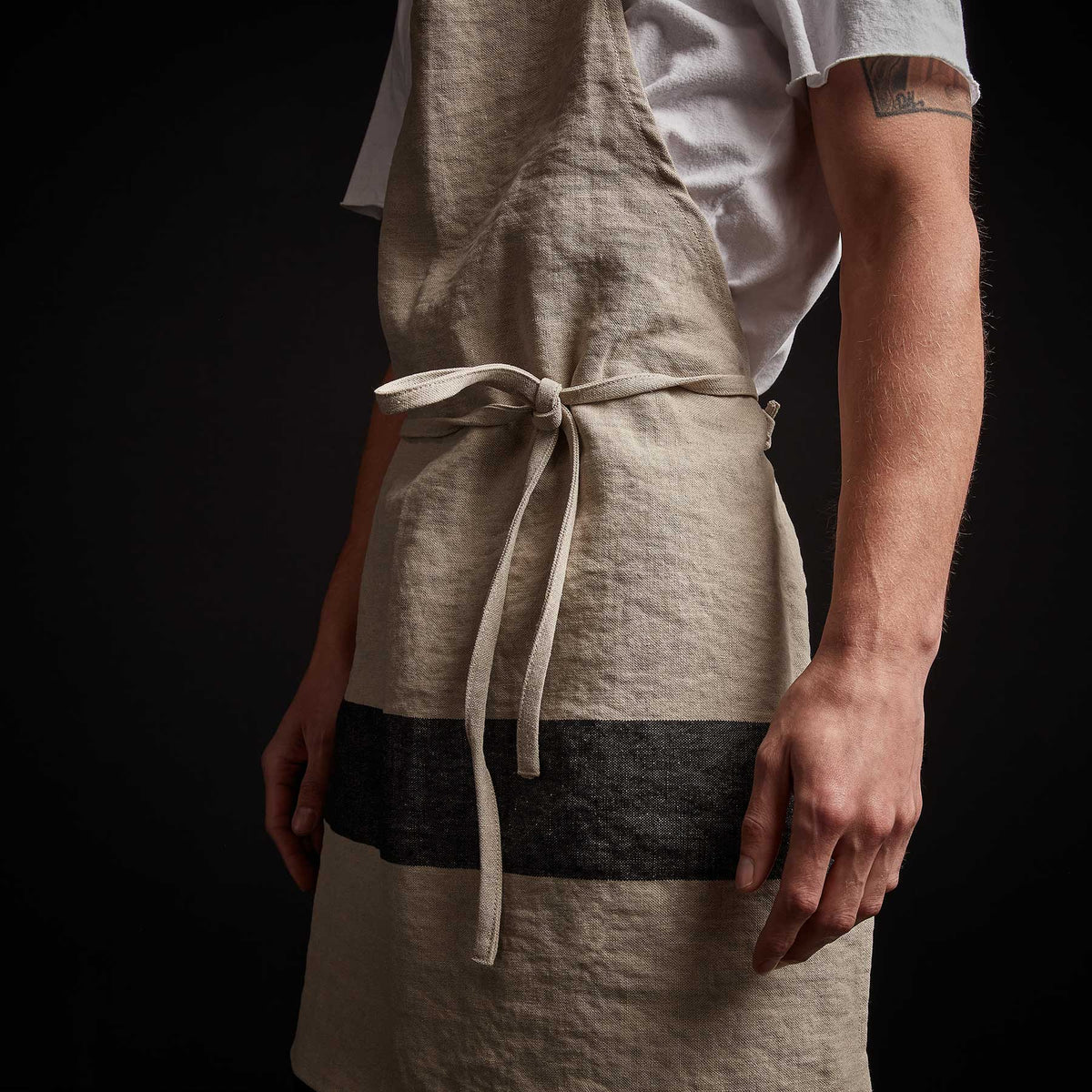 Single Stripe Chef's Apron in Natural/Black | James Perse Los Angeles