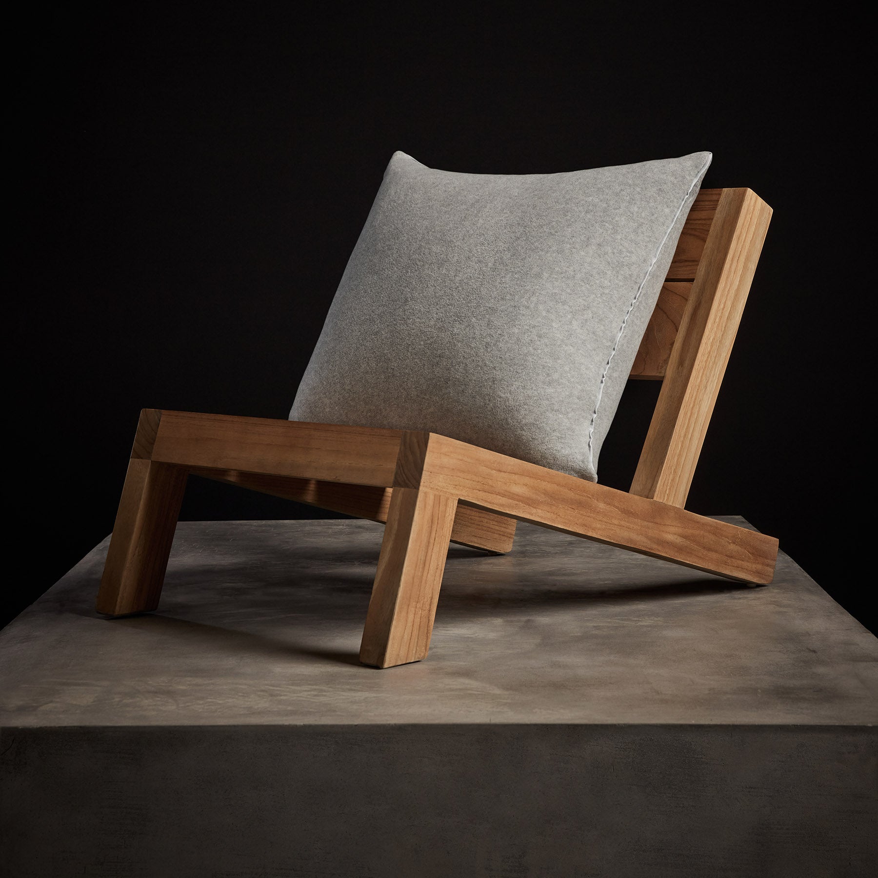 Baby Soft Throw Pillow With Piping - Light Heather Grey | James Perse Los Angeles