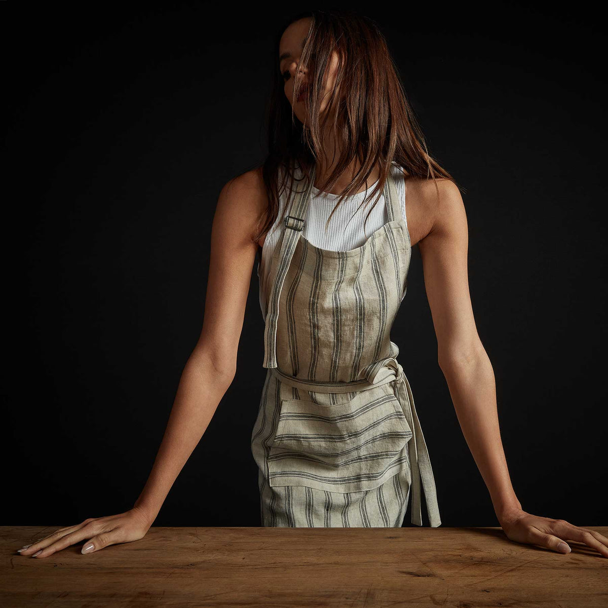 Stripe Full Apron W/ Pocket in Natural Stripe | James Perse Los Angeles