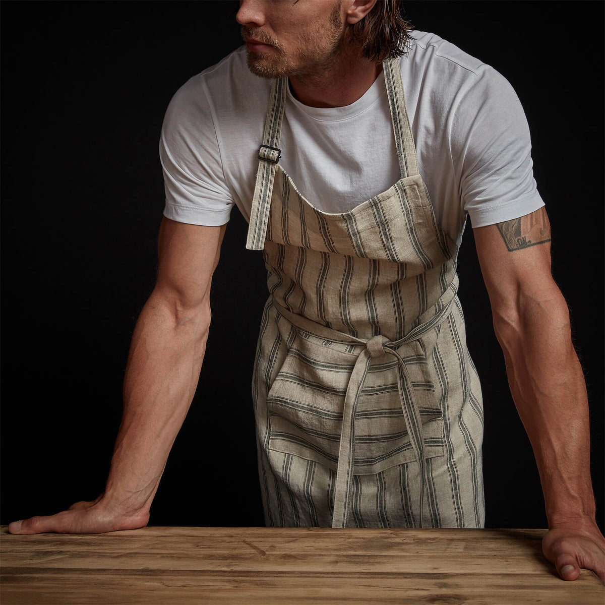 Stripe Full Apron W/ Pocket in Natural Stripe | James Perse Los Angeles