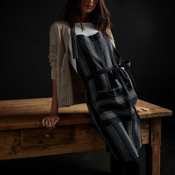 Stripe Full Apron W/ Pocket in Navy Stripe | James Perse Los Angeles