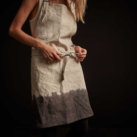 Dip Dye Full Chefs Apron in Natural/Mid Grey | James Perse Los Angeles