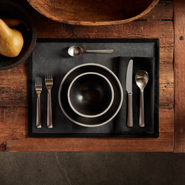 Solid Linen Table Napkin - Black | James Perse Los Angeles