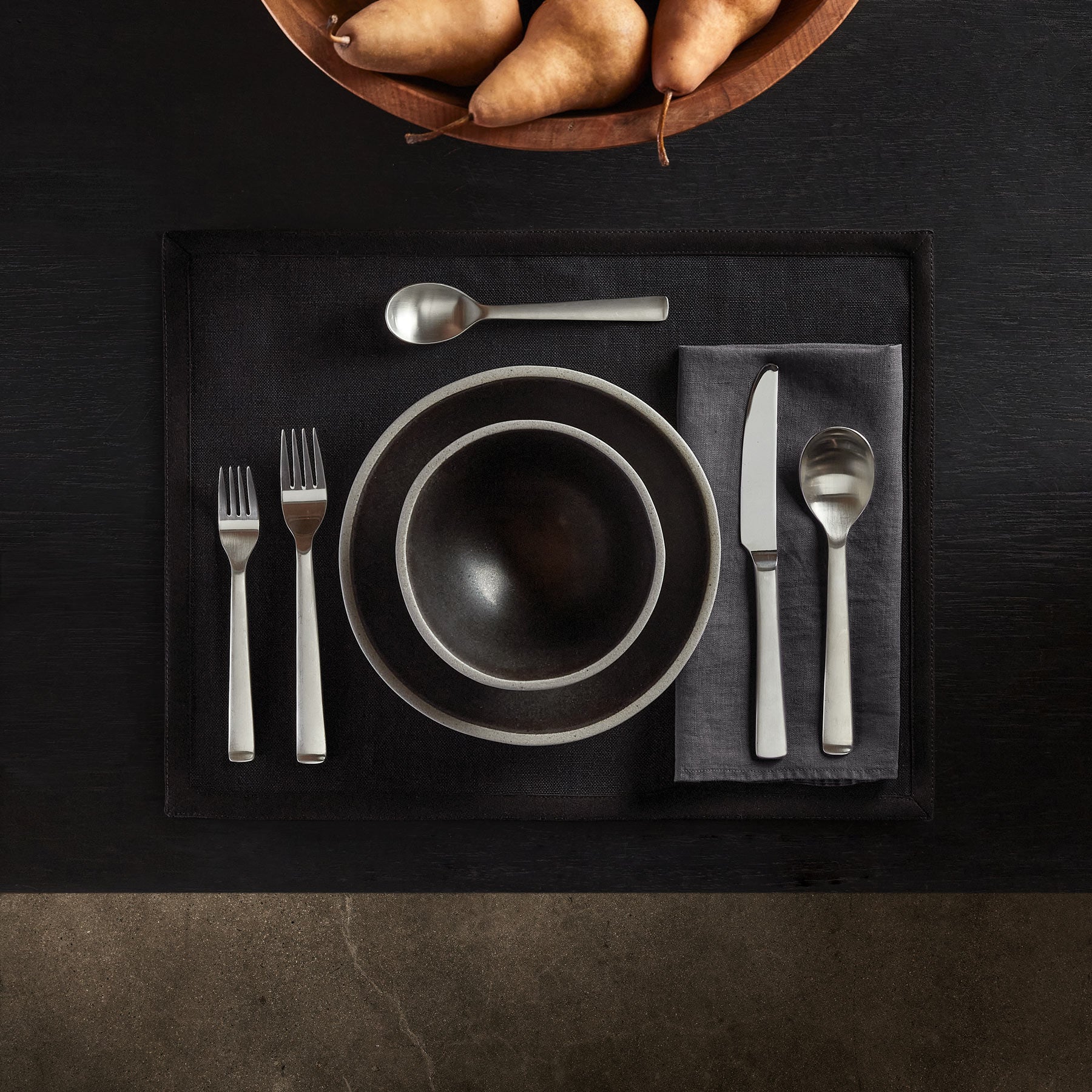 Solid Linen Table Napkin - Titan | James Perse Los Angeles