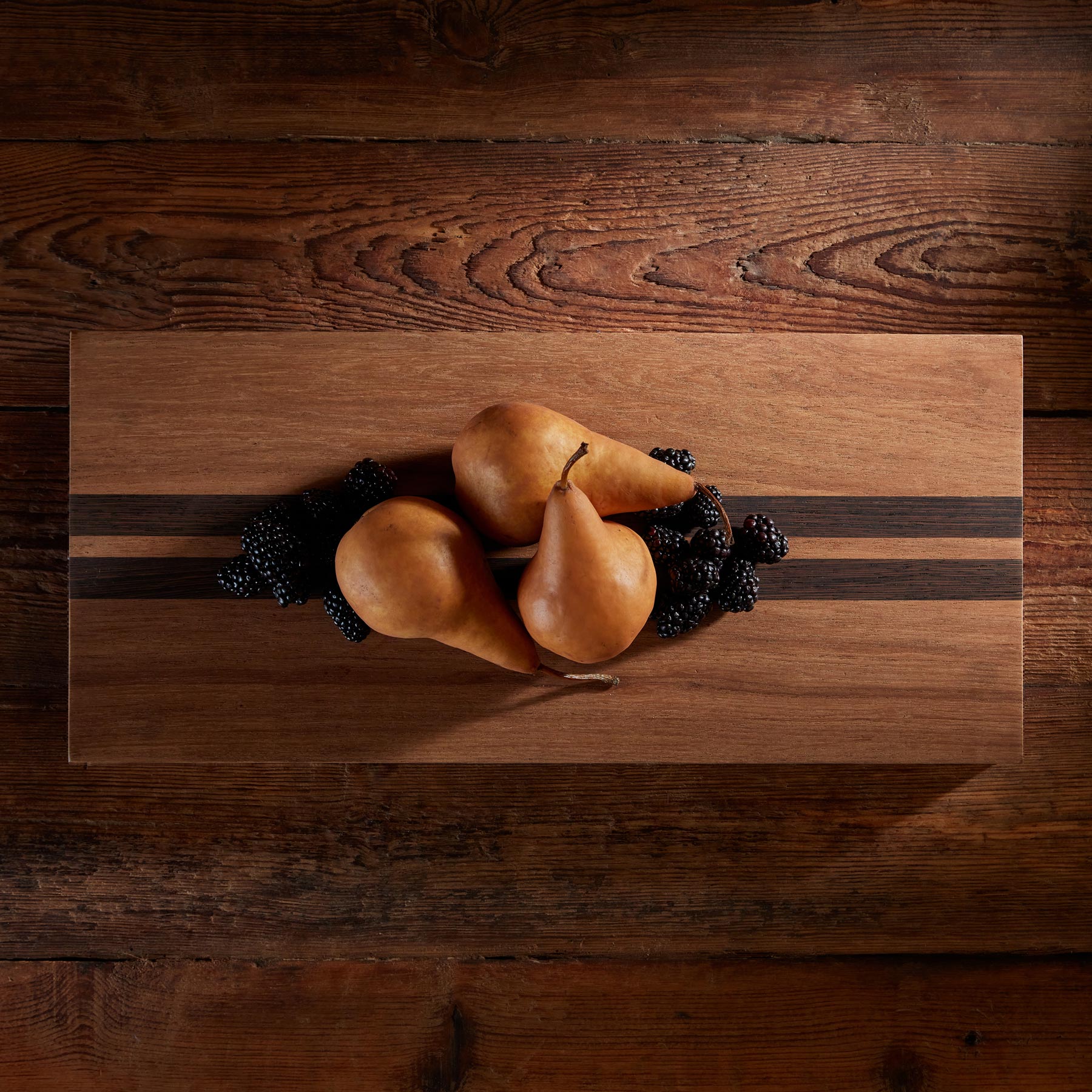 9X20" Teak Serving Board with Double Stripe in Teak/Natural Finish | James Perse Los Angeles