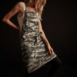 Heavy Jersey Camo Chef's Apron - Arctic Camo | James Perse Los Angeles