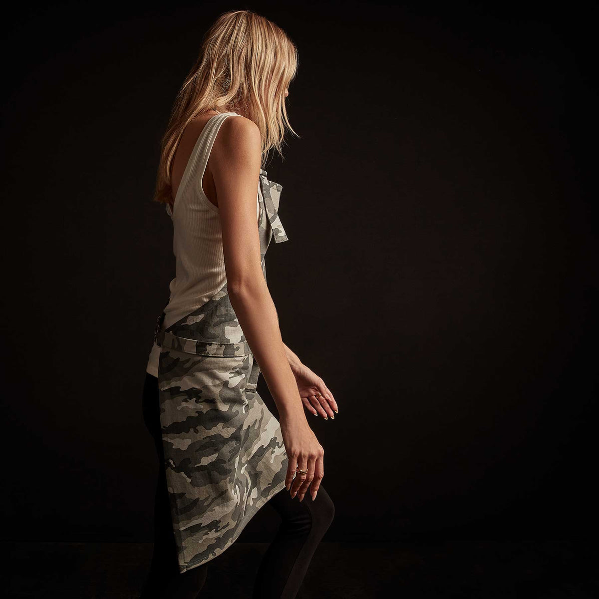 Heavy Jersey Camo Chef's Apron - Arctic Camo | James Perse Los Angeles