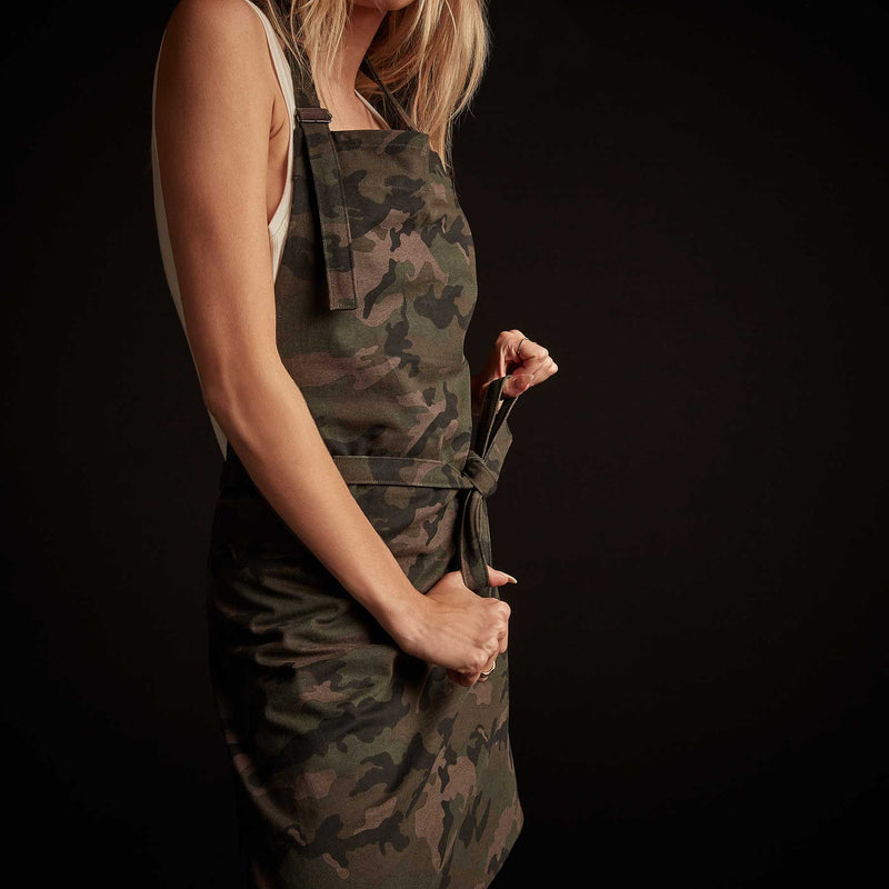 Heavy Jersey Camo Chef's Apron - Forest Camo | James Perse Los Angeles