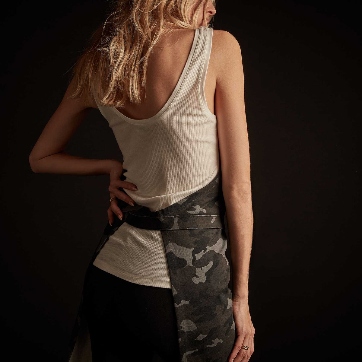 Heavy Jersey Camo Chef's Apron - Night Camo | James Perse Los Angeles