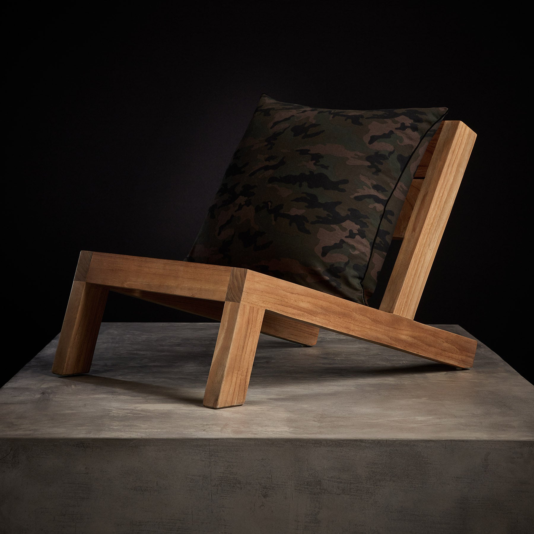 Camo Throw Pillow With Piping - Forest Camo | James Perse Los Angeles