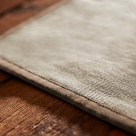 18" X 14" Placemat w/ Suede Trim - Souris | James Perse Los Angeles