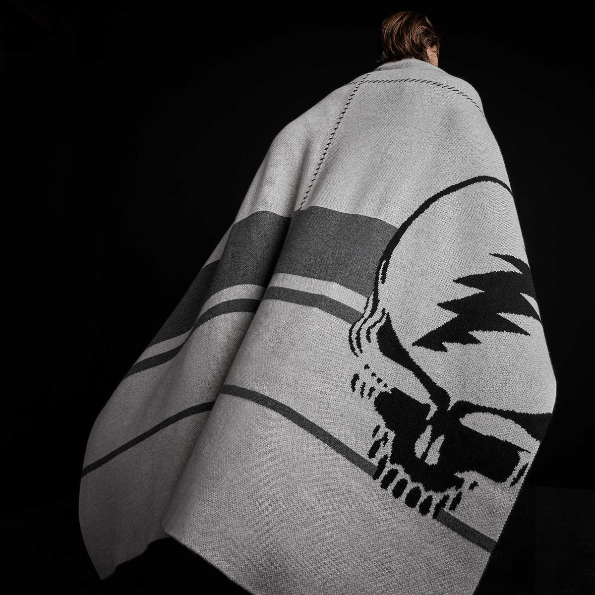 Grateful Dead Cashmere Blanket in Flyash/Black/Dark Grey | James Perse Los Angeles