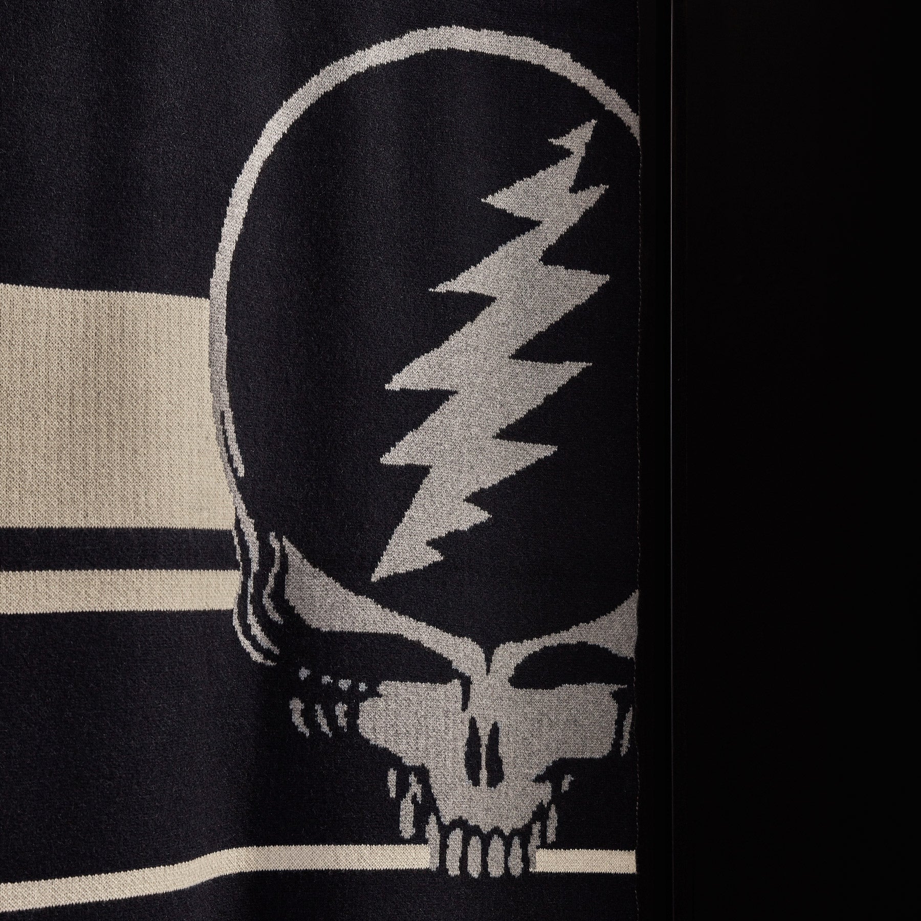 Grateful Dead Cashmere Blanket - Navy/Grey Smoke/Ivory | James Perse Los Angeles
