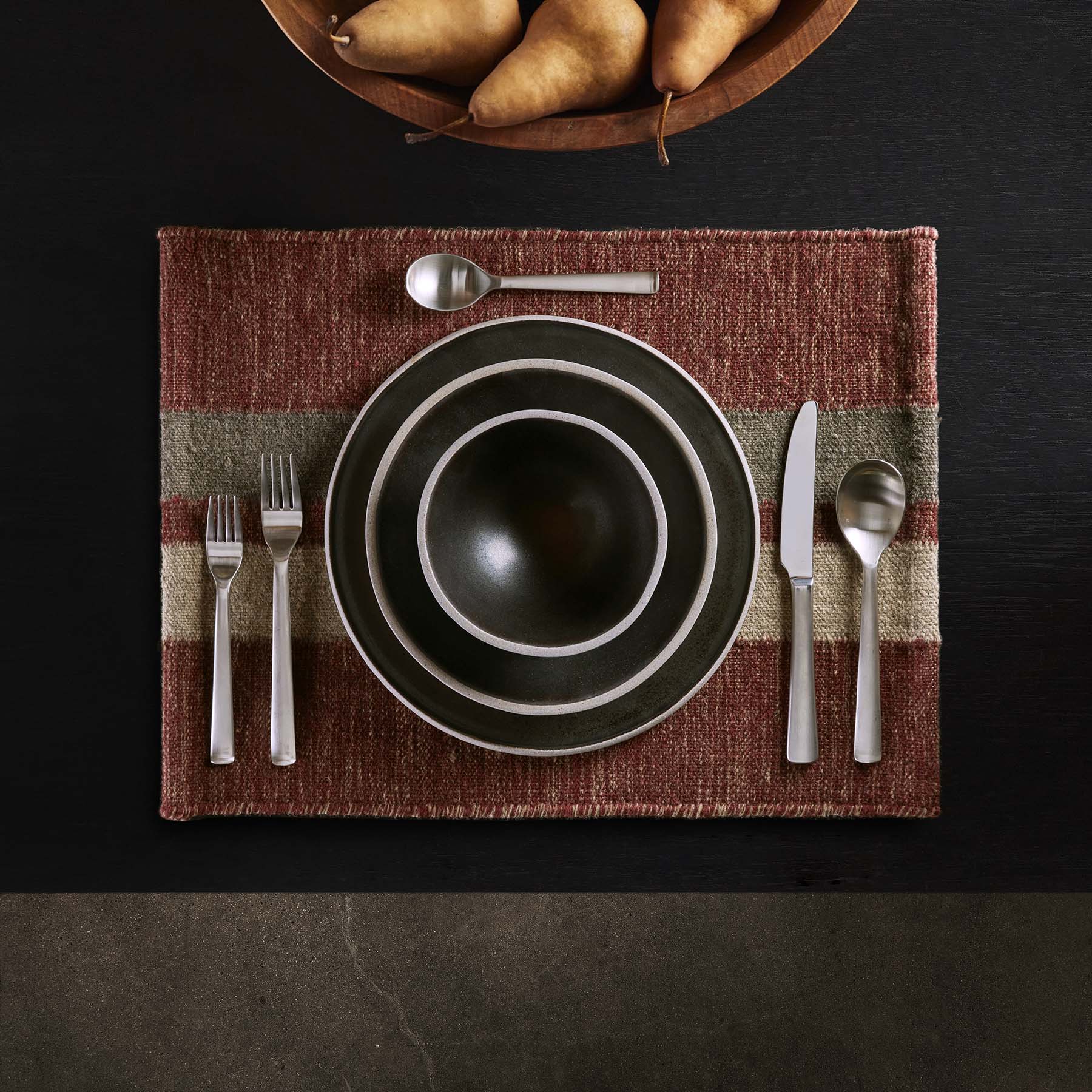 Placemat Wool Double Stripe in Wine/Flint/Oyster | James Perse Los Angeles