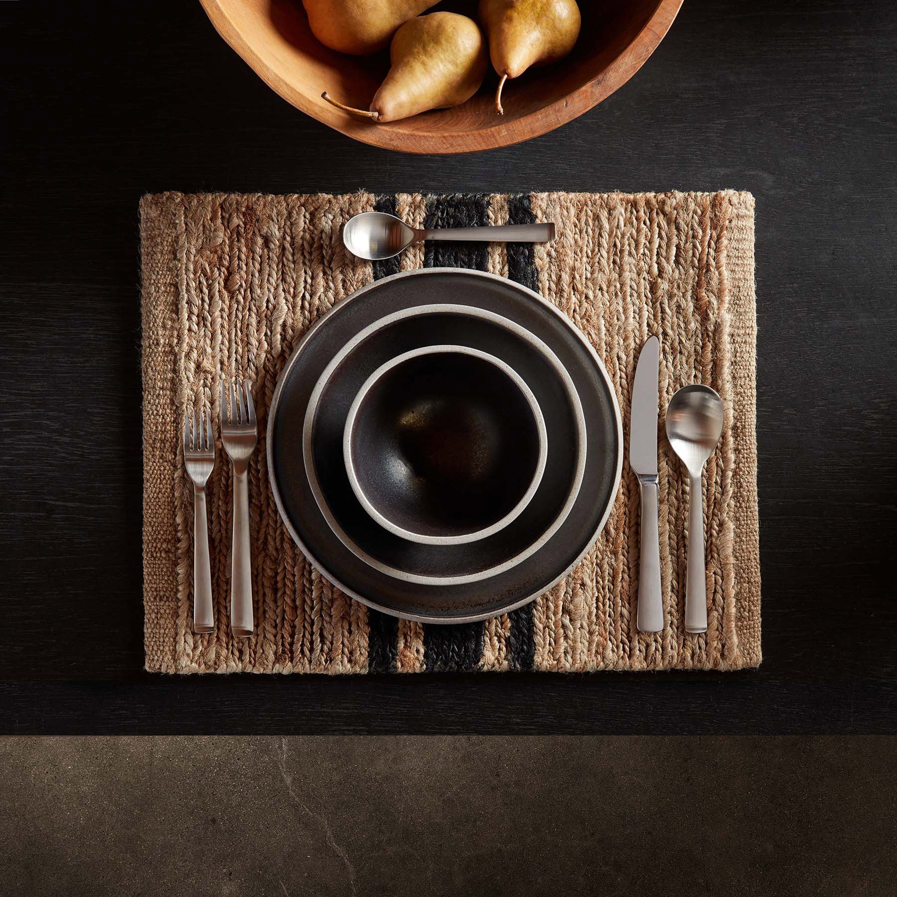 Jute Placemats (Set of 4) in Natural/Charcoal Stripe | James Perse Los Angeles