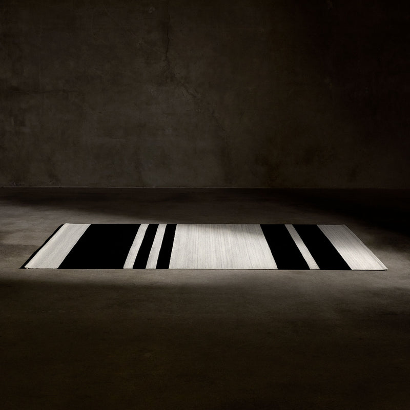 Multi Stripe Area Rug 6Ft X 9Ft in Natural/Black Stripe | James Perse Los Angeles