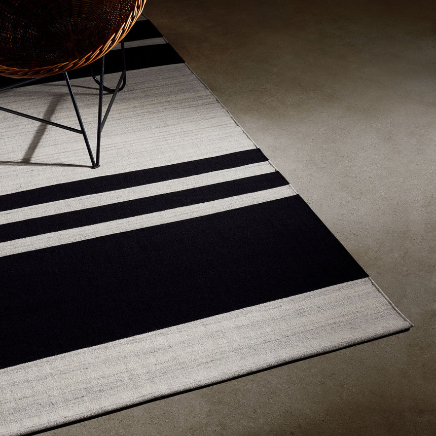 Multi Stripe Area Rug 8Ft X 10Ft in Natural/Black Stripe | James Perse Los Angeles