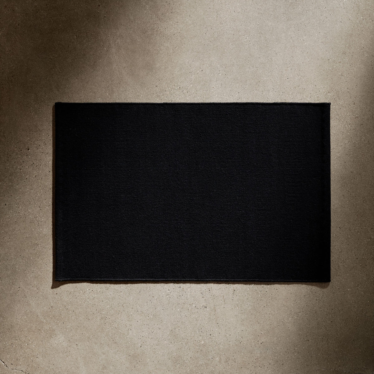 Solid Entry Mat 2Ft X 3Ft in Black | James Perse Los Angeles