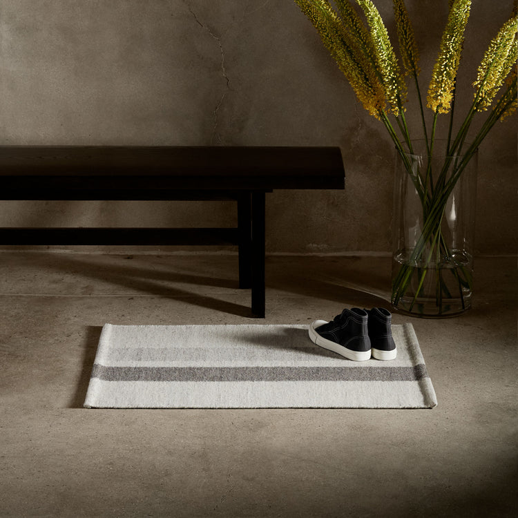 Striped Entry Mat 2Ft X 3Ft - Natural/Grey | James Perse Los Angeles