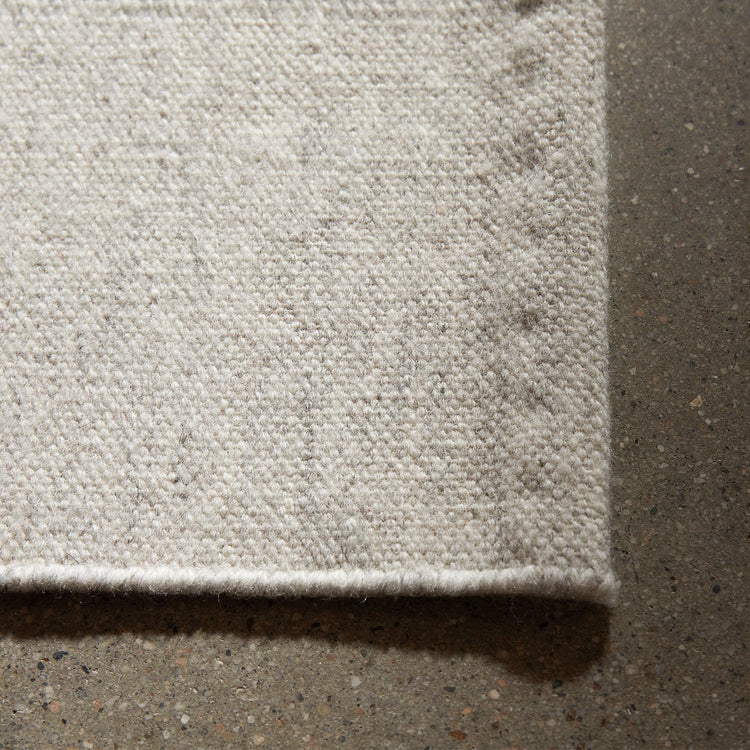 Striped Entry Mat 2Ft X 3Ft - Natural/Grey | James Perse Los Angeles