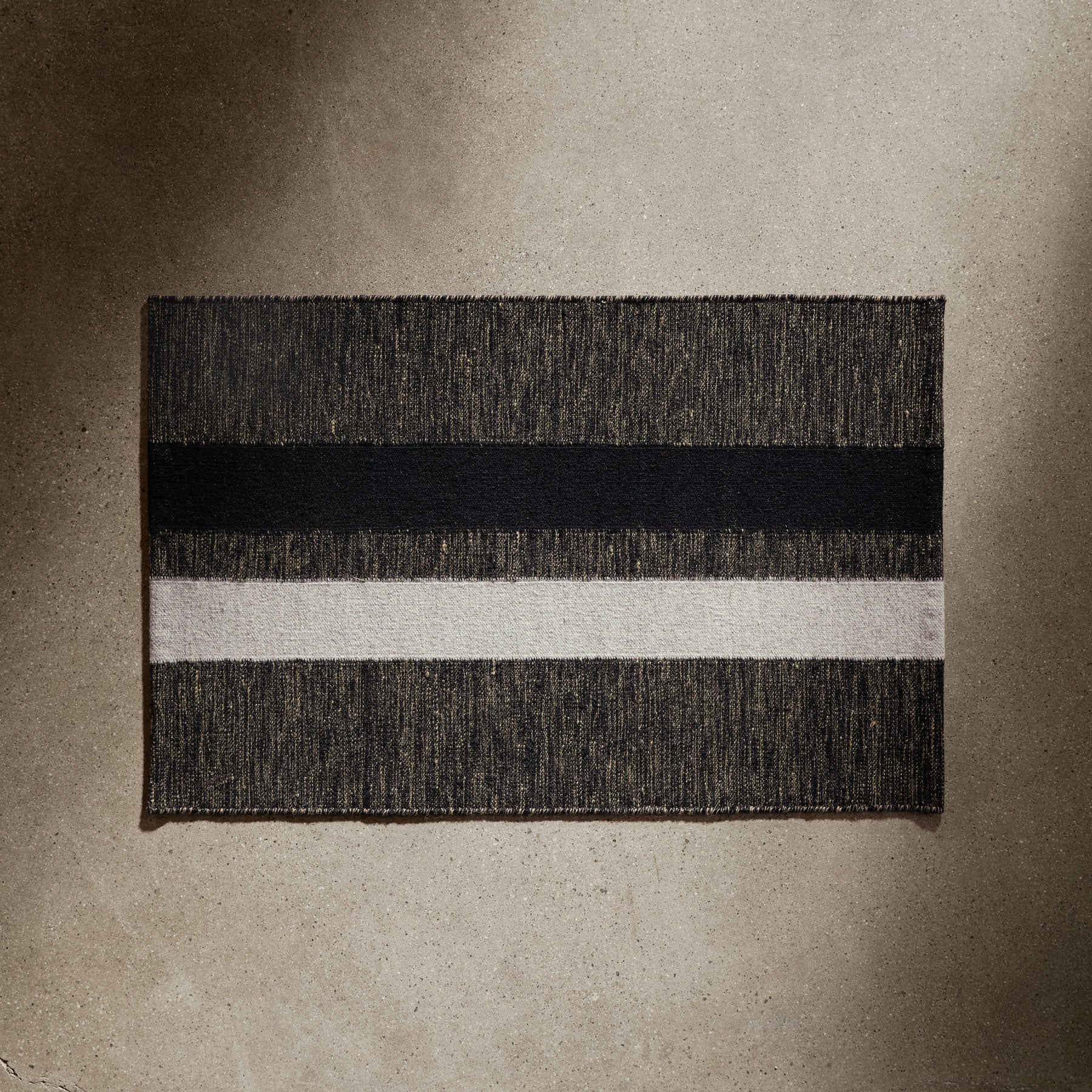 Striped Entry Mat 2Ft X 3Ft in Pearl Grey/Black | James Perse Los Angeles