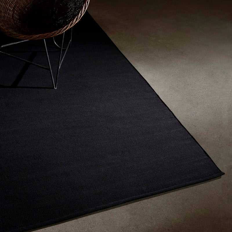 Solid Wool Area Rug 6Ft X 9Ft in Black | James Perse Los Angeles 