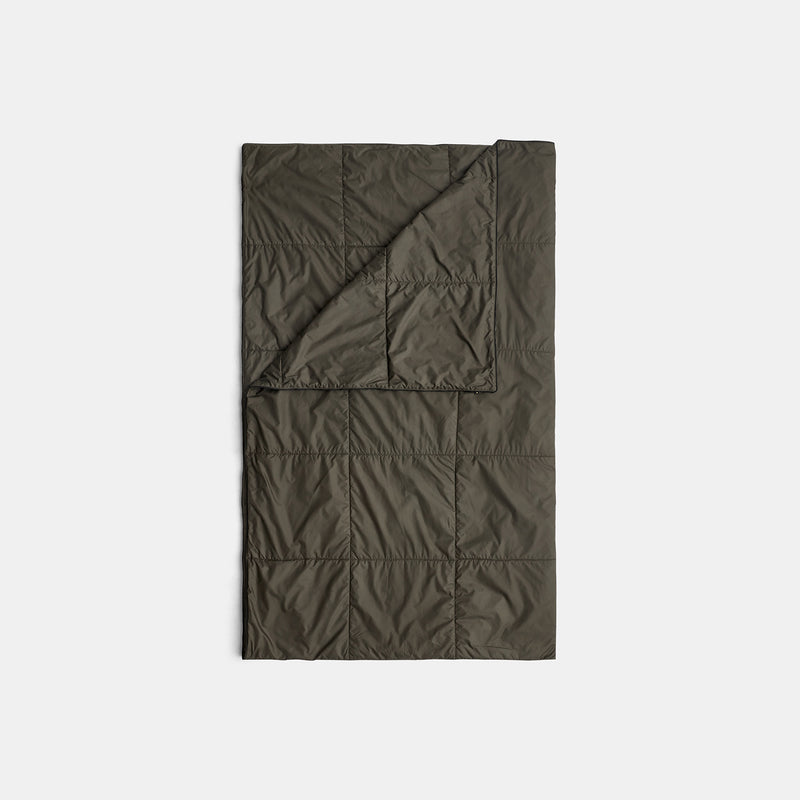 Y/OSEMITE Quilted Blanket In Olive/Black | James Perse Los Angeles