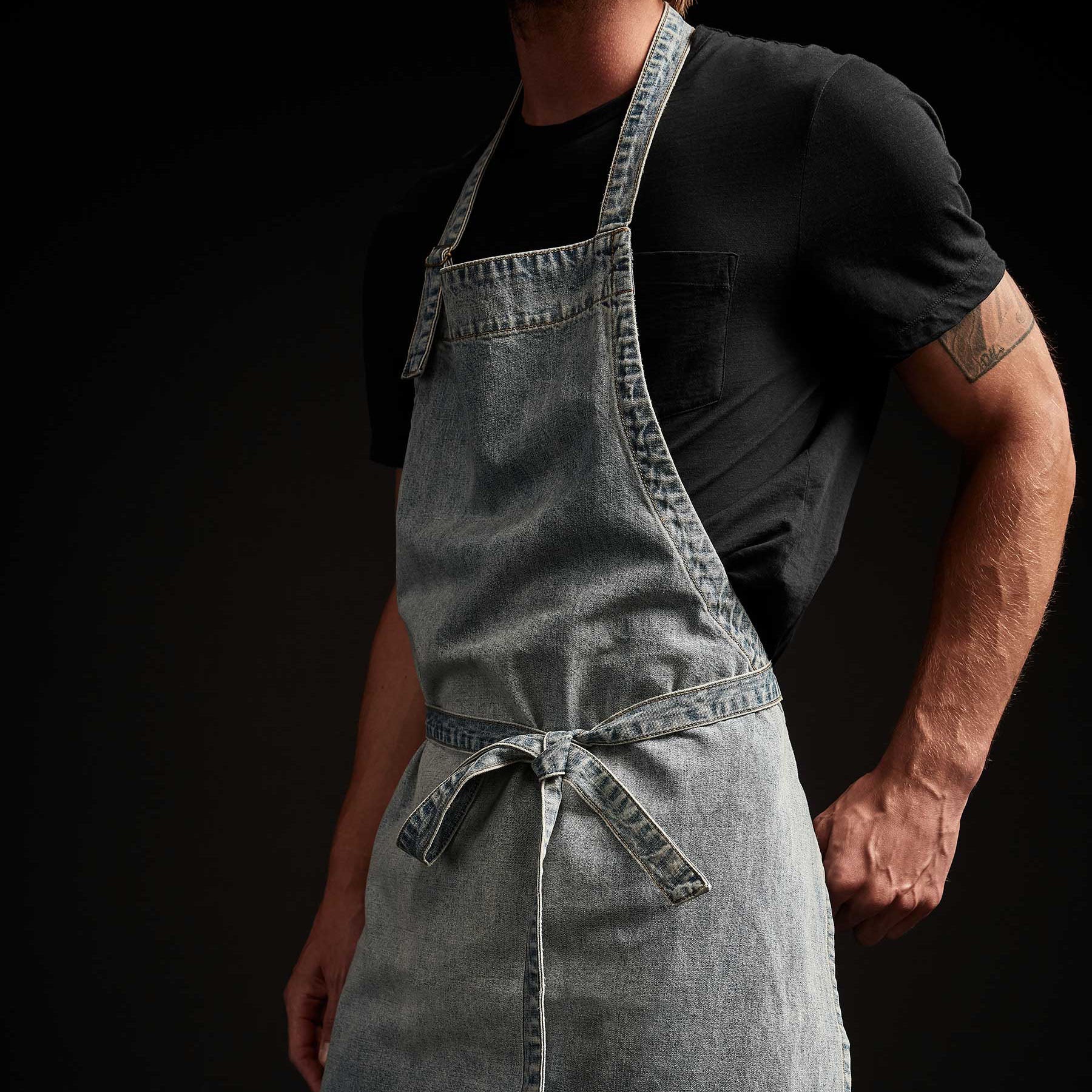 Vintage Denim Chef'S Apron in Denim Wash | James Perse Los Angeles