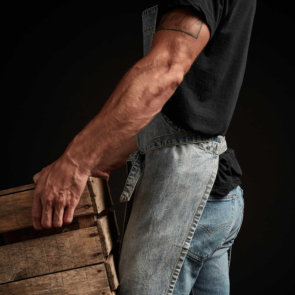 Vintage Denim Chef'S Apron in Denim Wash | James Perse Los Angeles