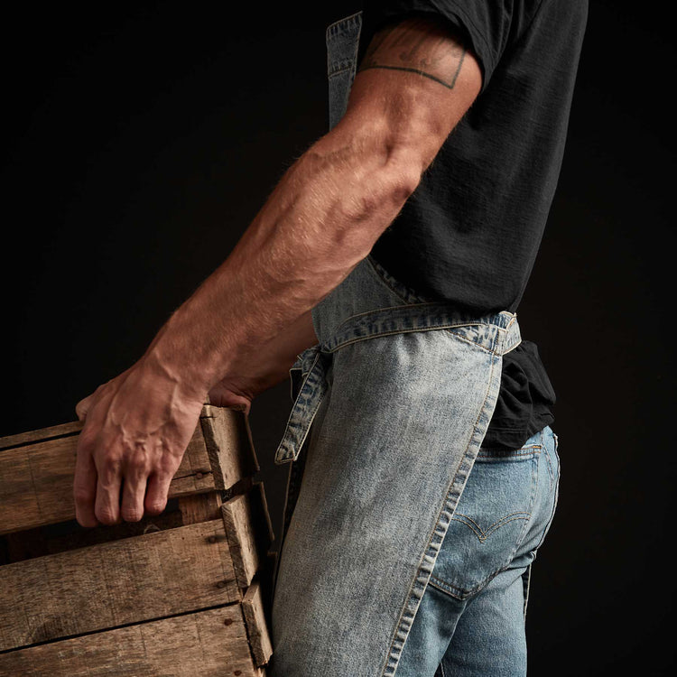 Vintage Denim Chef'S Apron in Denim Wash | James Perse Los Angeles