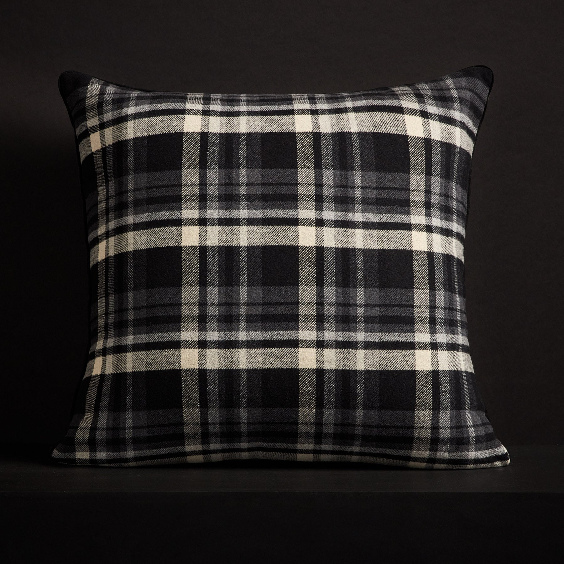Plaid Throw Pillow With Piping - Black/Ivory Plaid | James Perse Los Angeles