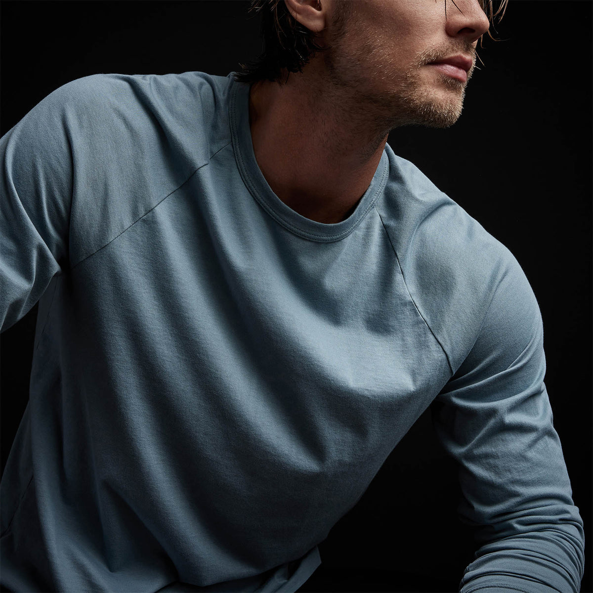 Brushed Jersey Raglan Crew in Blue Marble | James Perse Los Angeles