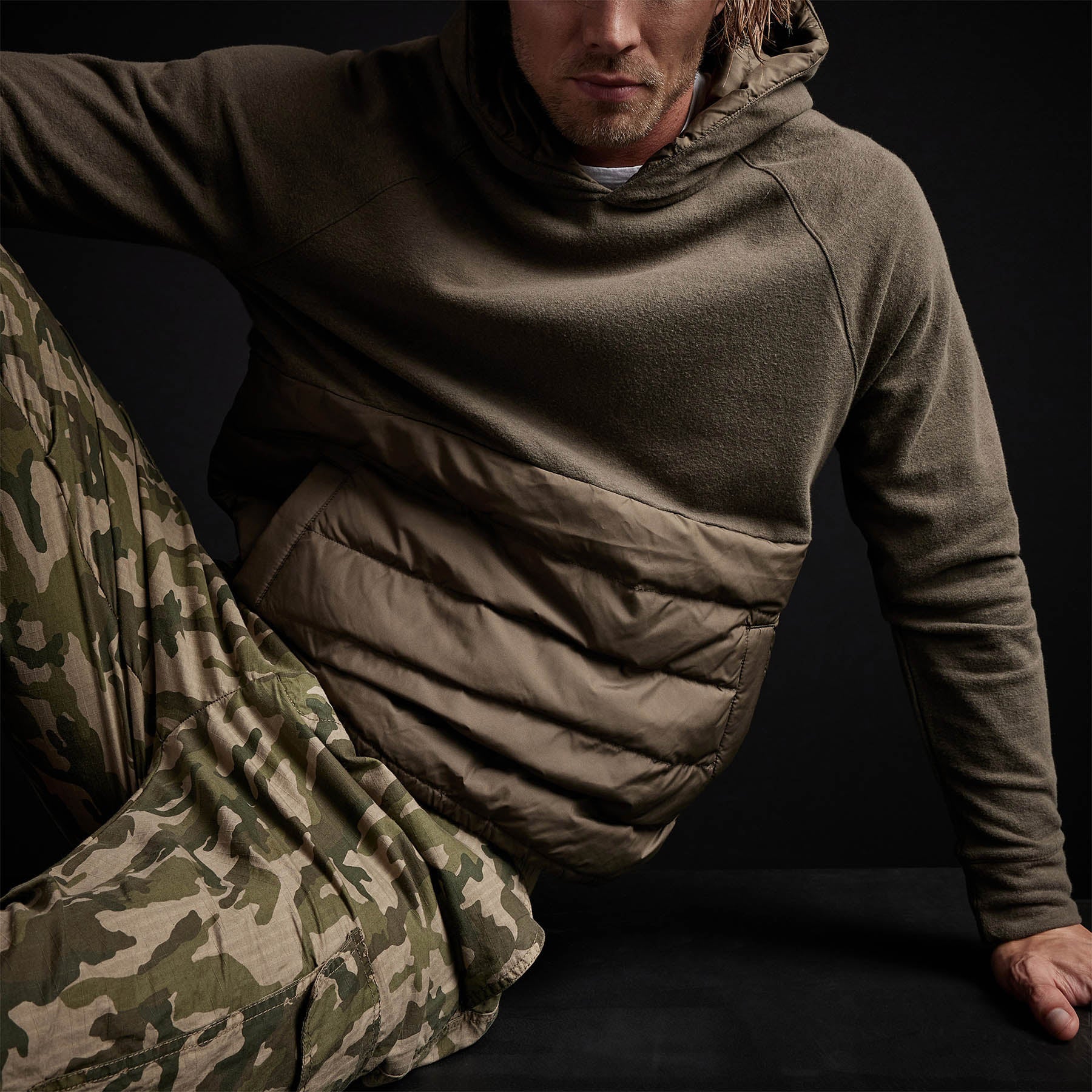 Pullover Hooded Jacket - Olive | James Perse Los Angeles