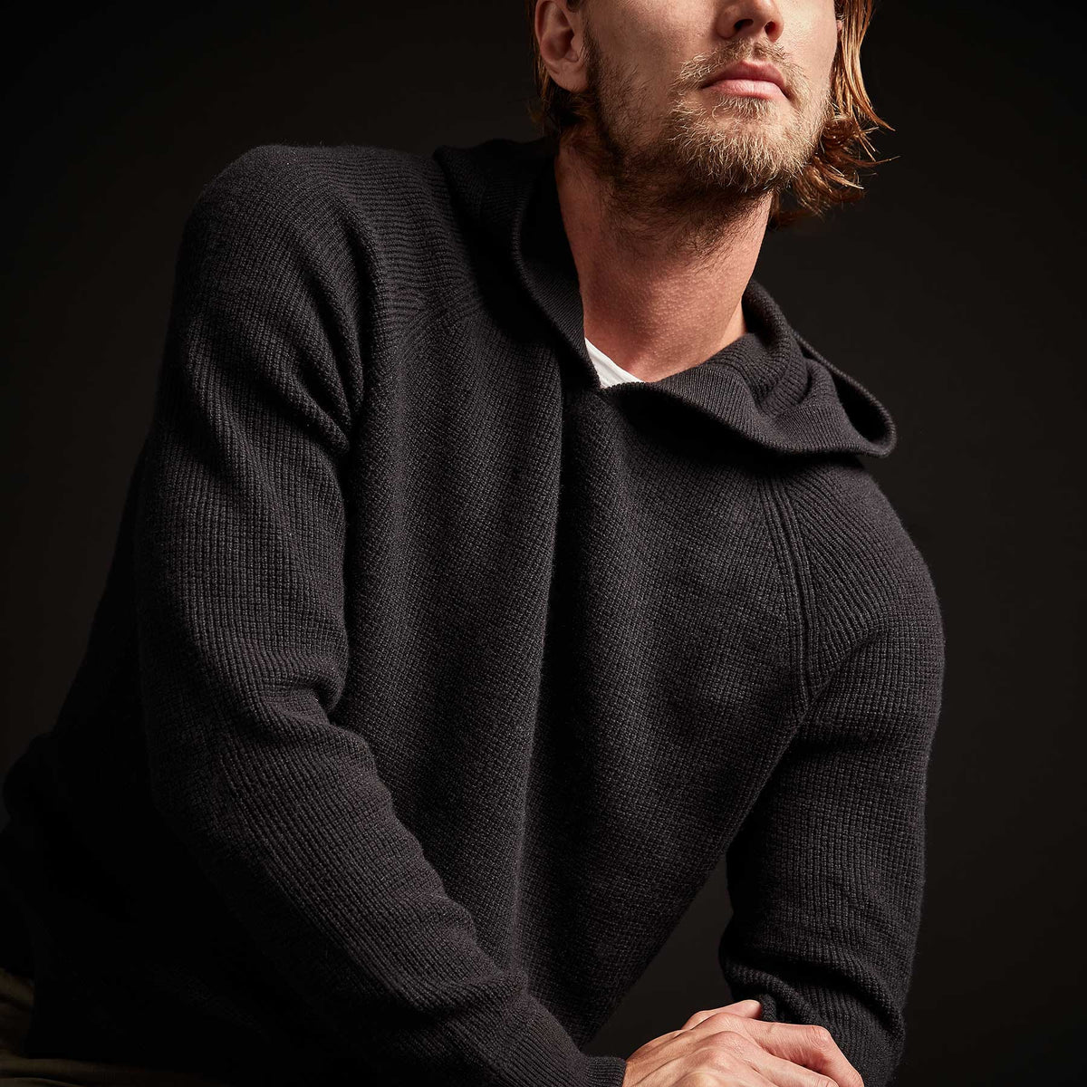 Cashmere Thermal Raglan Hooded Sweater - Black | James Perse Los Angeles