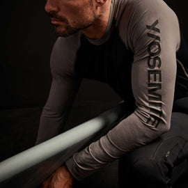 Y/OSEMITE Graphic Performance Knit Raglan - Black/Raccoon Grey | James Perse Los Angeles