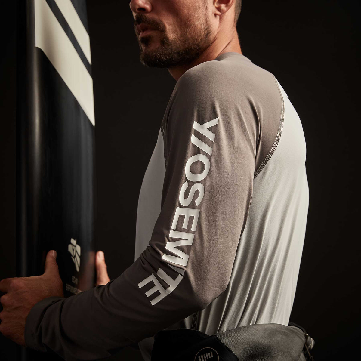 Y/OSEMITE Graphic Performance Knit Raglan - Steel/Raccoon Grey | James Perse Los Angeles