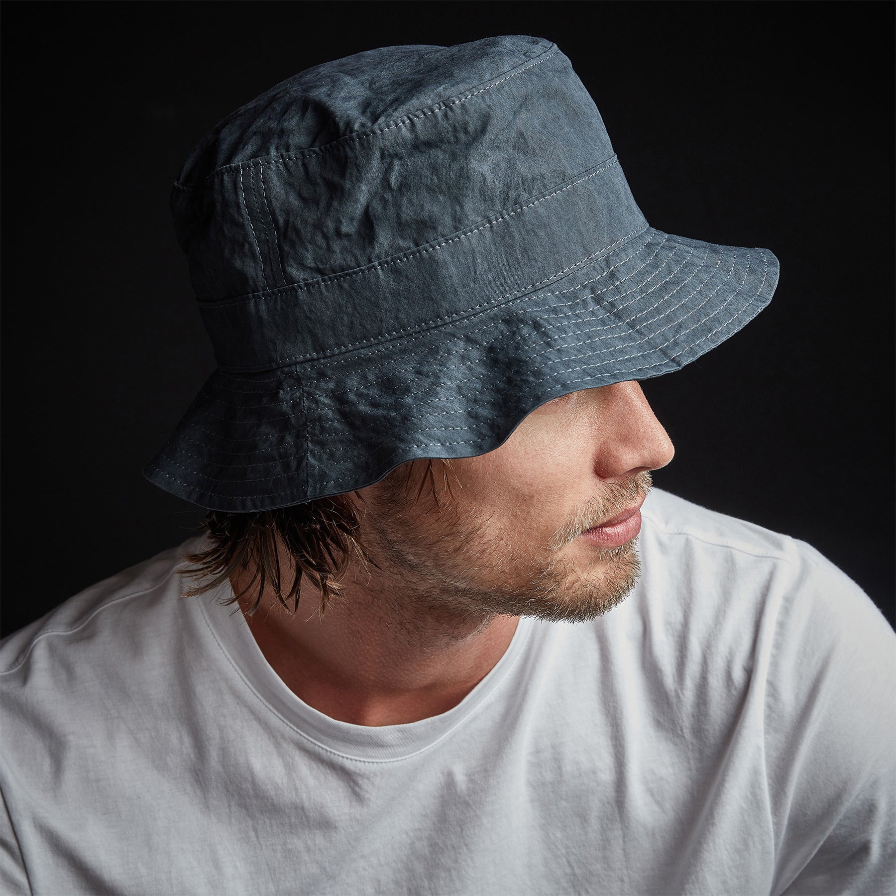 Cotton Metal Poplin Bucket Hat in Maine Pigment | James Perse Los Angeles