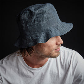 Cotton Metal Poplin Bucket Hat in Maine Pigment | James Perse Los Angeles